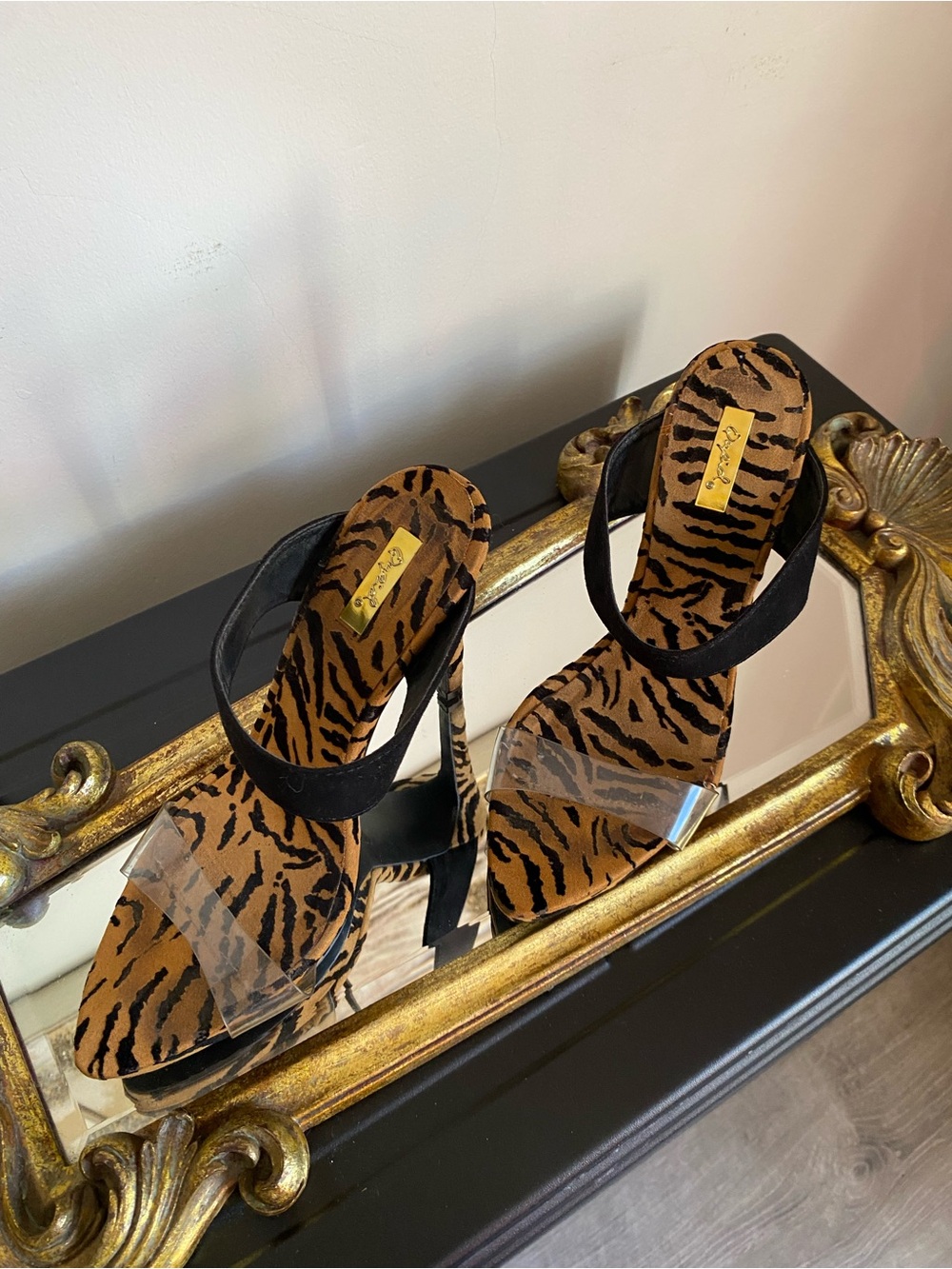 PLATFORM MULES